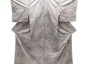 草花模様織り出し本場泥大島紬着物(5マルキ)